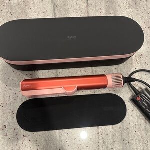 Dyson Airstrait Straightener